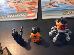 LEGO Agents: Turbocar Chase (8634) (missing many stickers, ID card, and 1 head)