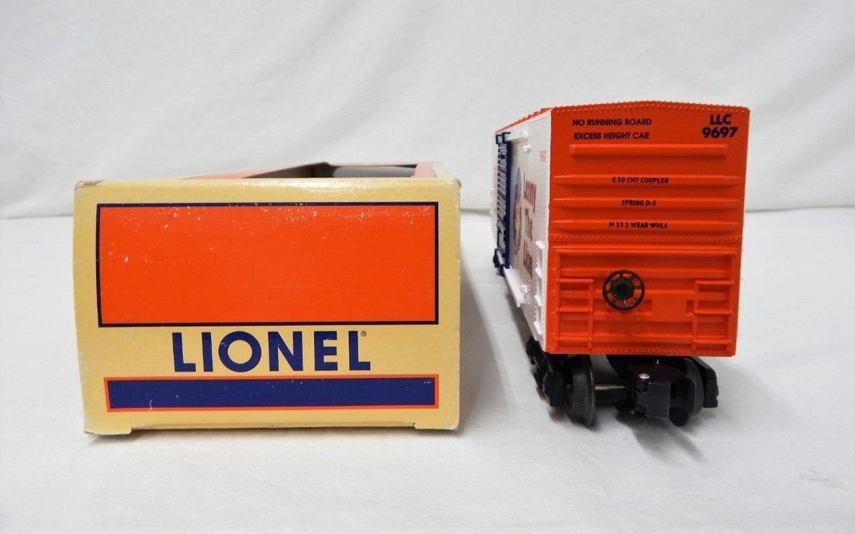 Lionel 6-29232 Lenny the Lion Hi-Cube Boxcar C8 with box O Lionel 6-29232 Lenny the Lion Hi-Cube Boxcar C8 with box O
