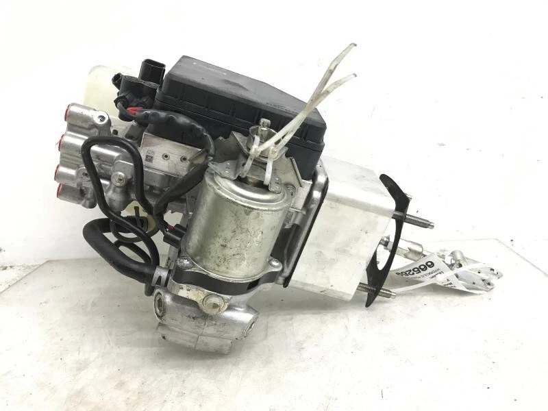 2014-2019 Infiniti QX80 Hydraulic Power Booster Brake Pump OEM - Image 2 of 4