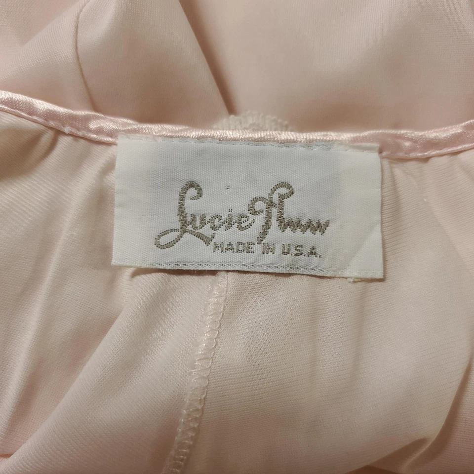 Camisón De Colección Lucie Ann Mujer Medio Rosa Encaje Volantes Nylon Peignoir Años 70 EE. UU. Foto 4 de 4