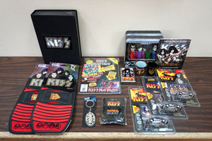 Kiss Limited Edition Band Set | eBay