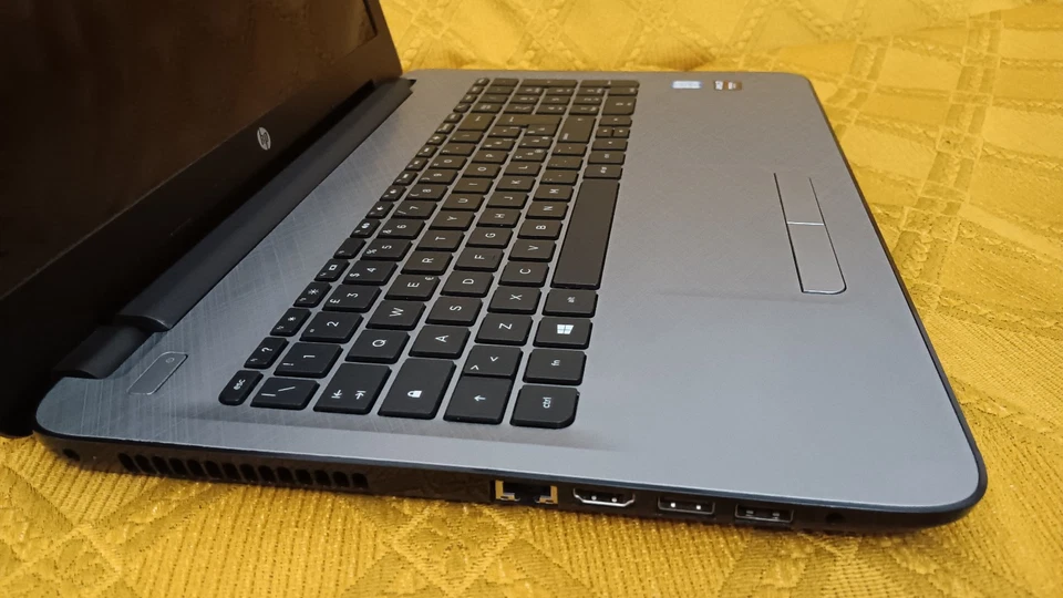 PC Portatile HP Pavilion 15 Intel i5-6200U 6GB+500GB Batteria Nuova - Immagine 3 di 4