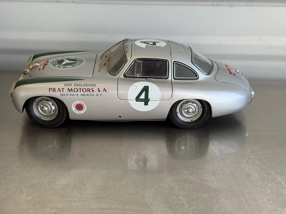 CMC Mercedes 300 SL 1952 Carrera Panamericana 1:18 New Limited Edition DAMAGED - Image 4 of 4