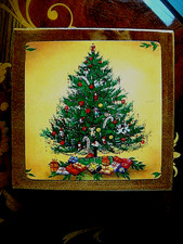 GORGEOUS WOODEN BOXED CHRISTMAS TREE COASTER SET - SIX COASTERS