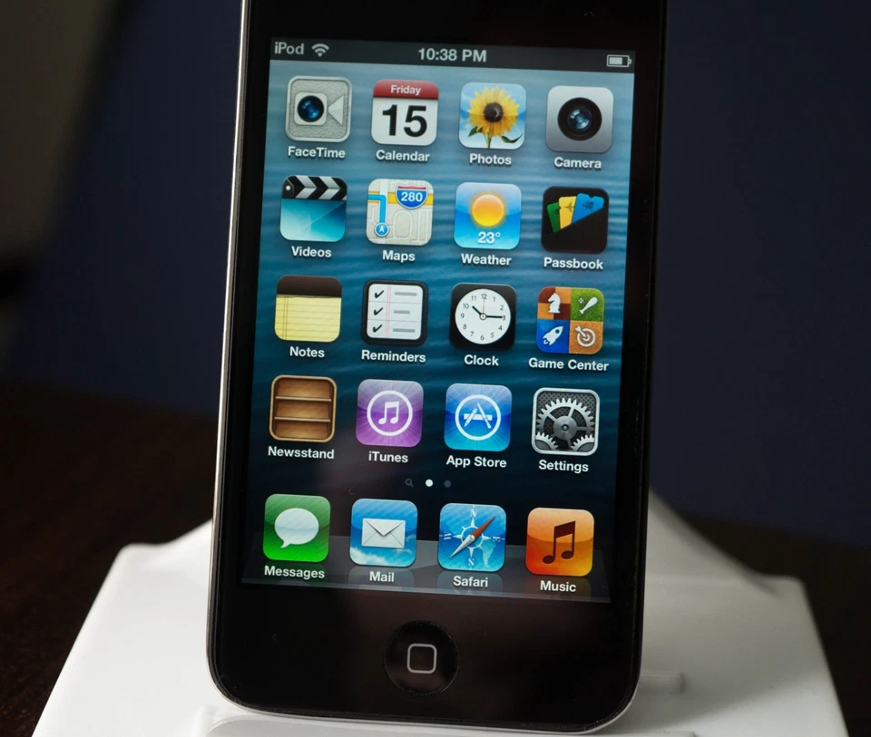 Apple iPod touch A1367 32 GB - 4th Generation - Black (MC544BT/A) - Image 3 of 4