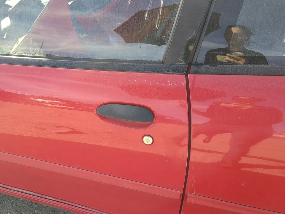 1995-2005 Pontiac Sunfire Driver Front Door Oem ACR0L - Изображение 2 из 3