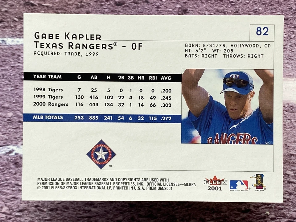 2001 Fleer Premium Gabe Kapler #82 Texas Rangers - Image 2 of 2