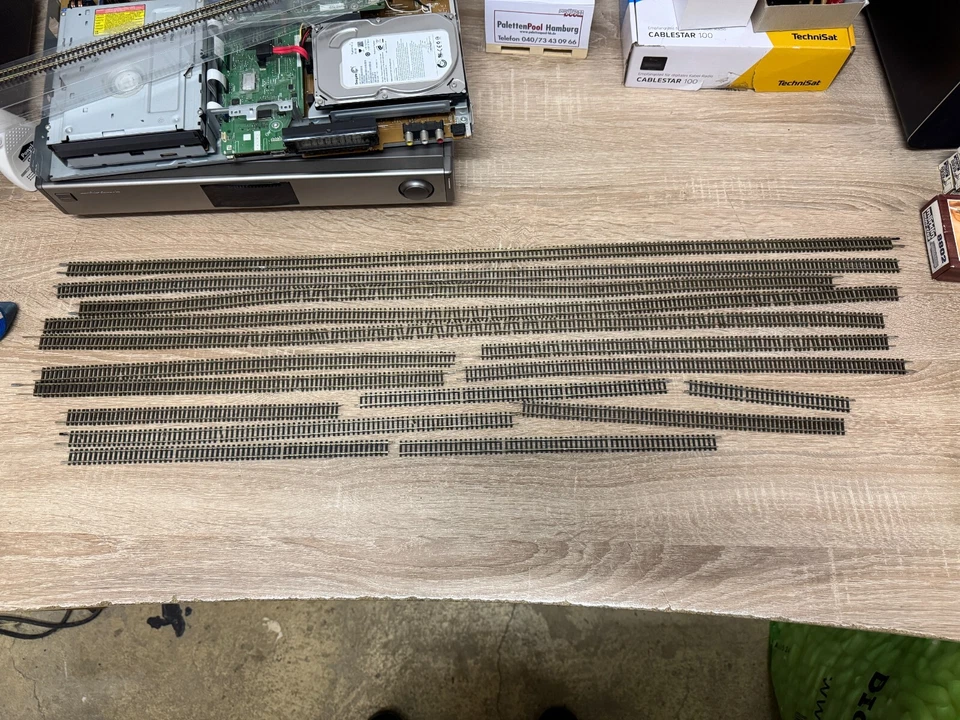 Peco N 16 Flexgleisstücke recht guter Zustand teilweise mit Lötstellen