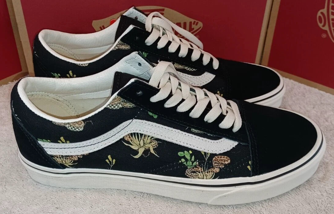 Vans Men's 9/Women's 10.5 Old Skool Desert Snake Black/White Suede VN0A5KRFB02