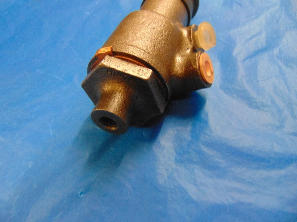 LANCHESTER  LEDA 1951-54 RECONDITINED BRAKE MASTER CYLINDER  SOLD ON EXCHANGE - Image 2 of 4