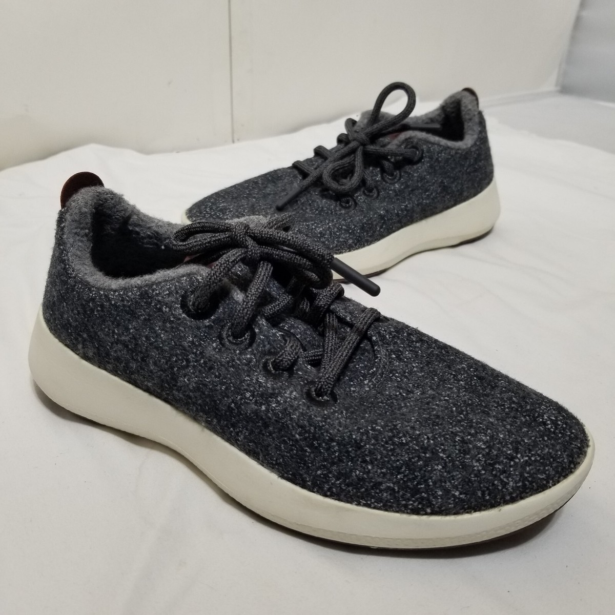 Allbirds Wool Runners Men’s Size 13 Gray /Navy Merino Wool Lace-Up Sneakers Allbirds Wool Runner Navy Blue Comfortable Sneakers Lace Up  main image 2