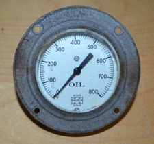 Vintage US Gauge Co NY ~ 2 1/2AD-6854 ~ OIL GAUGE ~ Made in USA  ~  (Y)
