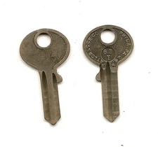 1 VINTAGE NOS PEUGEOT KEY BLANK 63T TAYLOR LOCK & CO. 