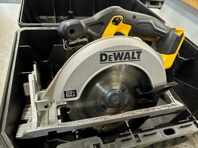 Dewalt 20v circular saw case sale