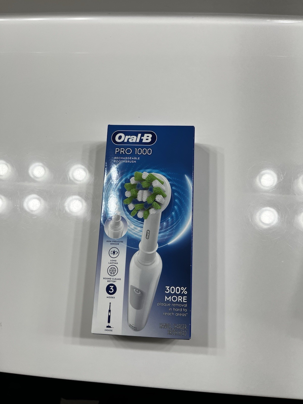 Oral-B Pro 1000 3d CrossAction Rechargeable Electric Toothbrush