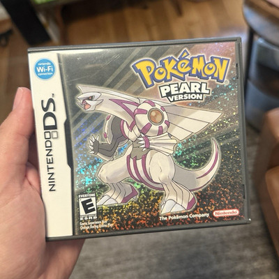 Pokémon Pearl DS CIB Game, Case, Manual, and rare NM Wii Poster (See Photos!)