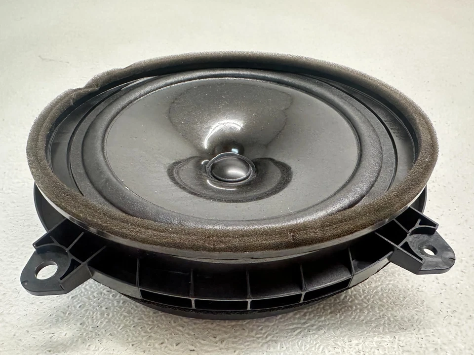 Alto-falante dianteiro esquerdo ou direito TOYOTA CAMRY 2018 2024 86160-06890 FABRICANTE DE EQUIPAMENTO ORIGINAL - Imagem 2 de 4