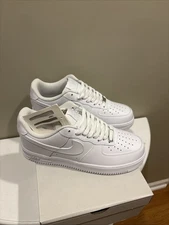 Size 9.5 - Nike Air Force 1 White