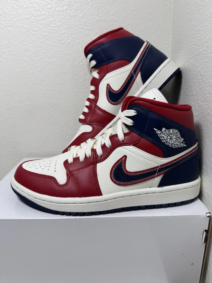 Talla 8 - Air Jordan 1 SE 2022 Mid USA W Foto 4 de 4