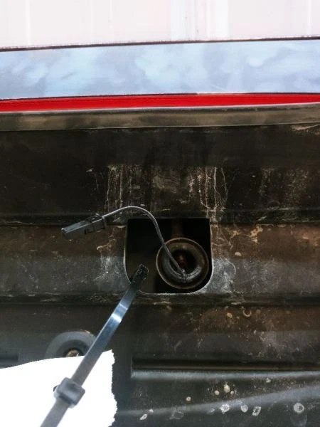 Alerón trasero BMW X5 2000-2006 granate OEM usado Foto 4 de 4