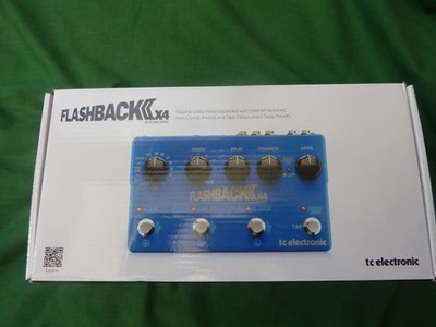 TC ELECTRONIC FLASHBACK 2 X4 DELAY UND LOOPER GITARRENPEDAL - BLAU