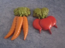 Vintage Homco Carrots & Radish Wall Decor Plaques