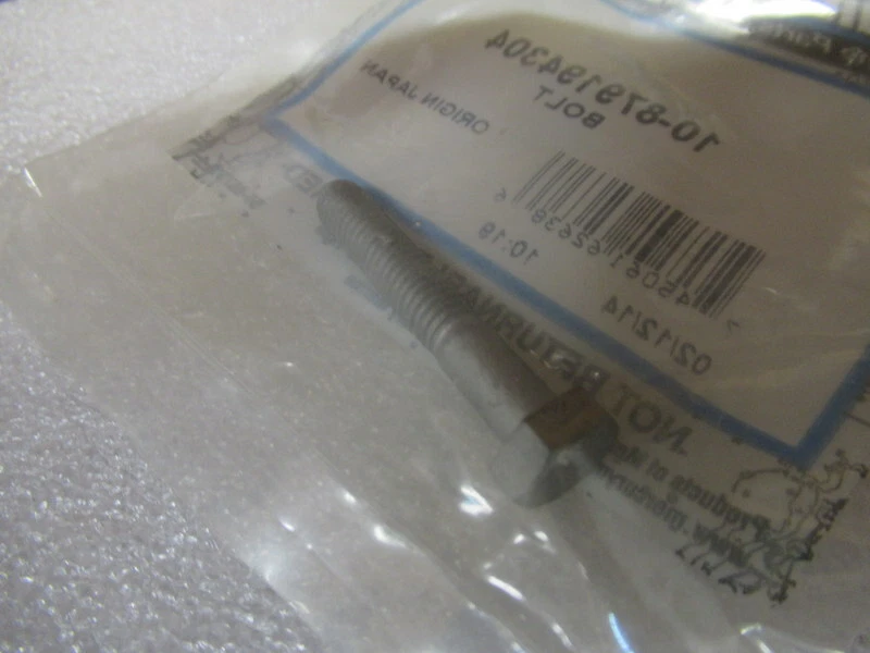 T37 Genuine Mercury Quicksilver 10-879194304 Bolt OEM New Factory 