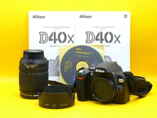 Nikon Digital Camera D40X + Nikon ED 18-135mm DX only 2030 shutter count