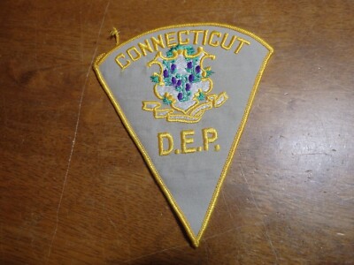 vintage CONNECTICUT D.E.P.  collectible   OBSOLETE shoulder  PATCH  BX AAA35