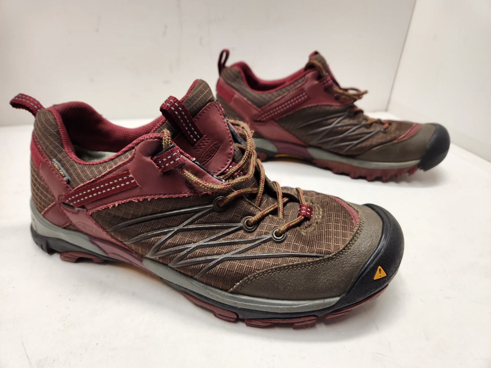 Keen Marshall scarpe da trekking impermeabili da donna taglia 9 marrone prugna basse (shelf3)