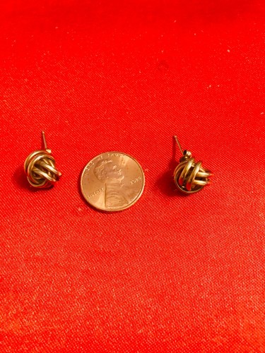 14K YELLOW GOLD LOVE KNOT STUD EARRINGS - Picture 2 of 7