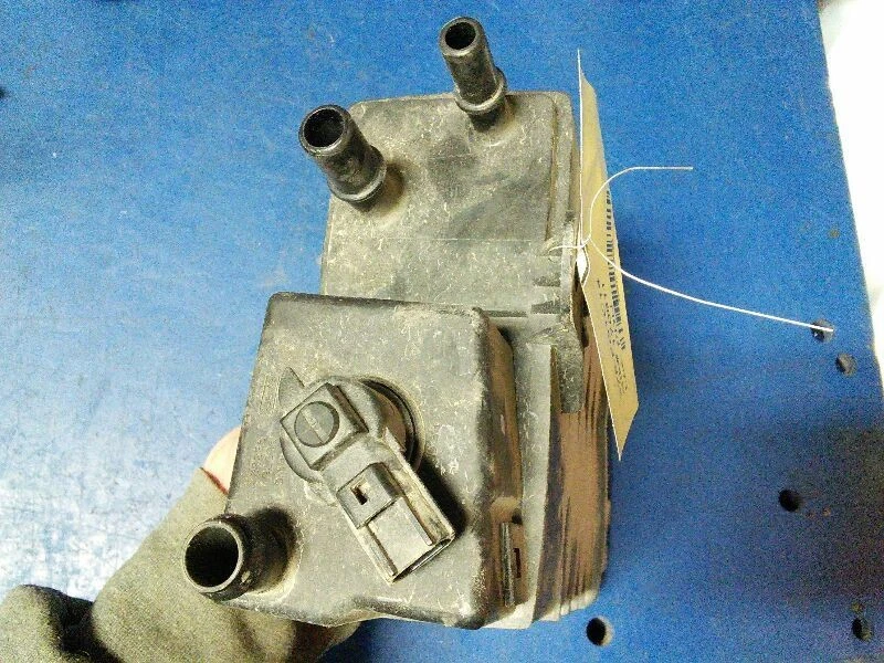 Bote de vapor de combustible Fiesta 2014 272639 Foto 2 de 4