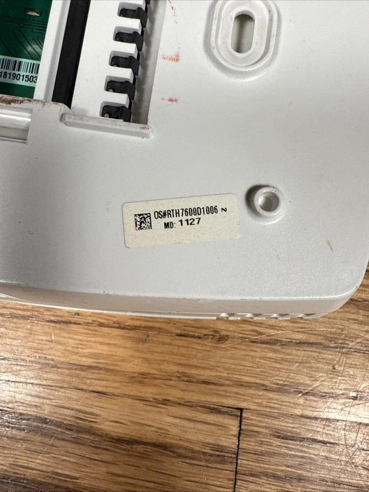 Honeywell RTH7600D1006 7 Day Programmable Thermostat w/ Touchscreen - Tested! - Image 3 of 4