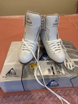 Jackson Mystique Mark II Women's Figure Skates White Size 4 Ice Skating