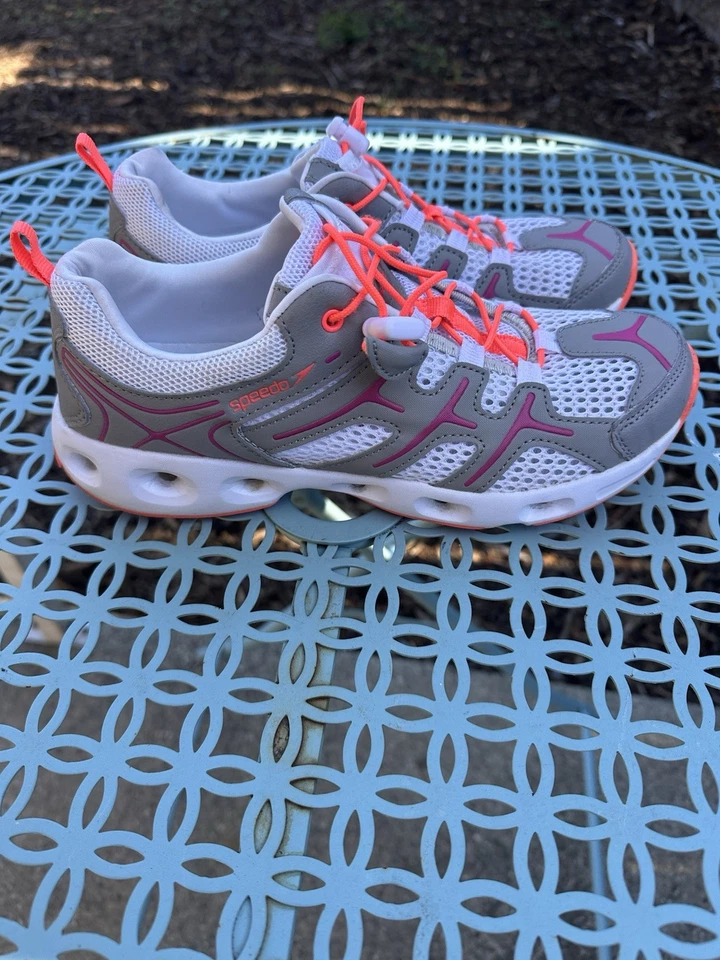 Speedo Women’s Shoes Size 8 - Image 3 of 4
