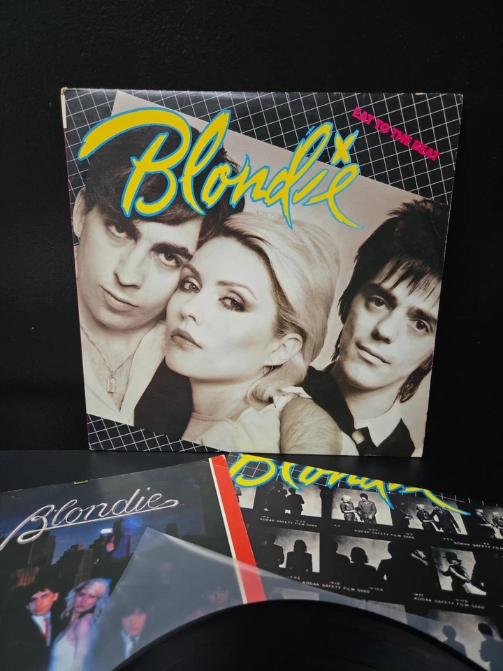 Blondie Eat To The Beat 1979 1st Press W/Insert/1979 Tour Book VG+/VG+ RARE - Image 2 of 4