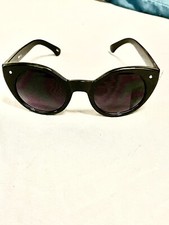 Retro Inspired Look Cat Eye Round Lenses Sunglasses Pinup Fashion 60s 70s