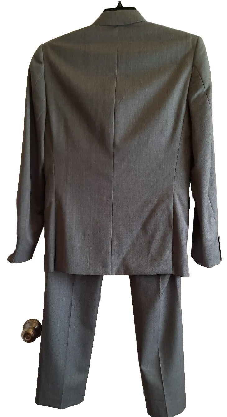 Bar III Extra SLIM FIT 38R - Pants 33W x 32L 100% Wool Two Button Suit 2 PC Gray