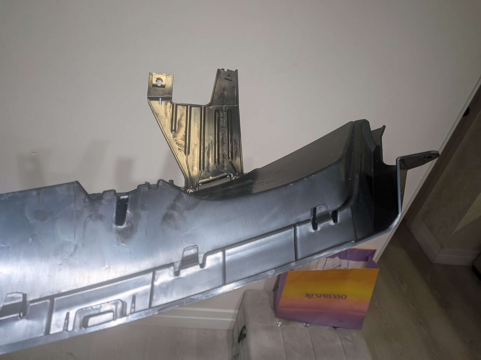 2024-up Lamborghini URUS SE Front Bumper lower componenet INSERT  oem