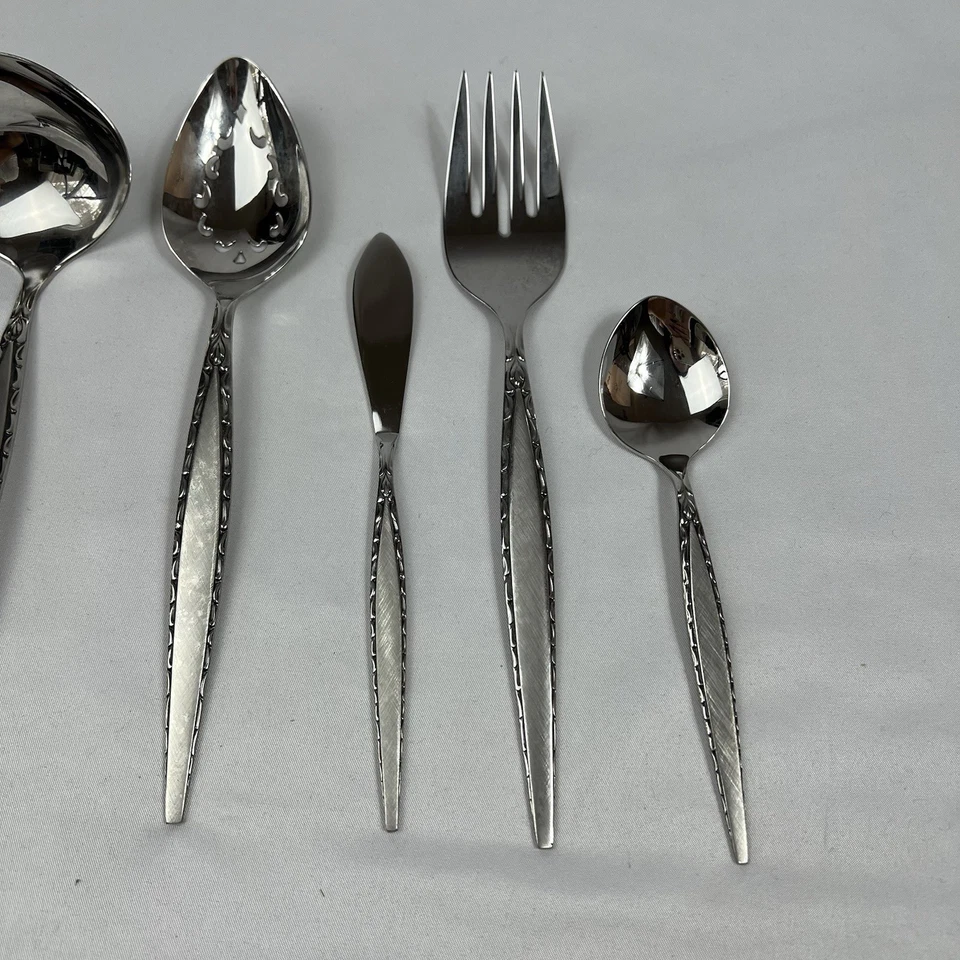 Community Stainless Flatware Set of 6 Mixed Pieces Vintage Silverware Lot - Image 3 of 4