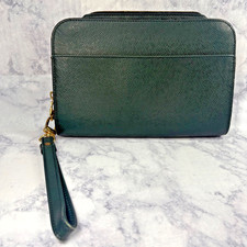 Louis Vuitton LV Taiga Orsay Dark Green Gold ...