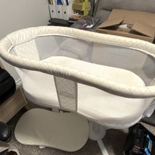 White Oval Bedside Baby Bassinet, Mesh Sides, Adjustable Height Stand