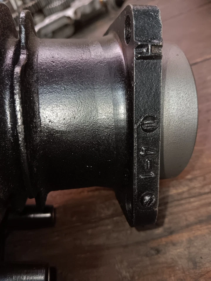 Nuevo de Lote Antiguo Harley 45 Cabeza Plana Cilindro Delantero OEM Estándar Bore Servicar WL WLA Foto 3 de 4