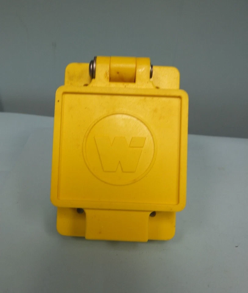 * LOT OF 5 * WOODHEAD 20 A, 125 V, 3W, TWIST LOCK CONNECTORS W/WP FLIP LID - Image 4 of 4