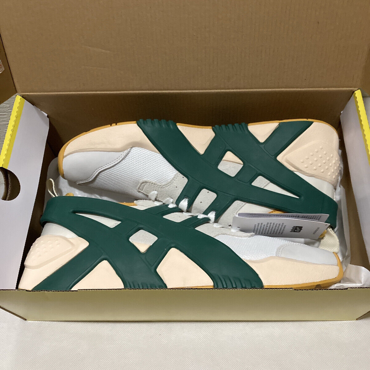 Onitsuka Tiger BIG LOGO TRAINER 2.0 1183A795 102 WHITE/PINE Onitsuka Tiger BIG LOGO TRAINER 2.0 1183A795 102 WHITE/PINE