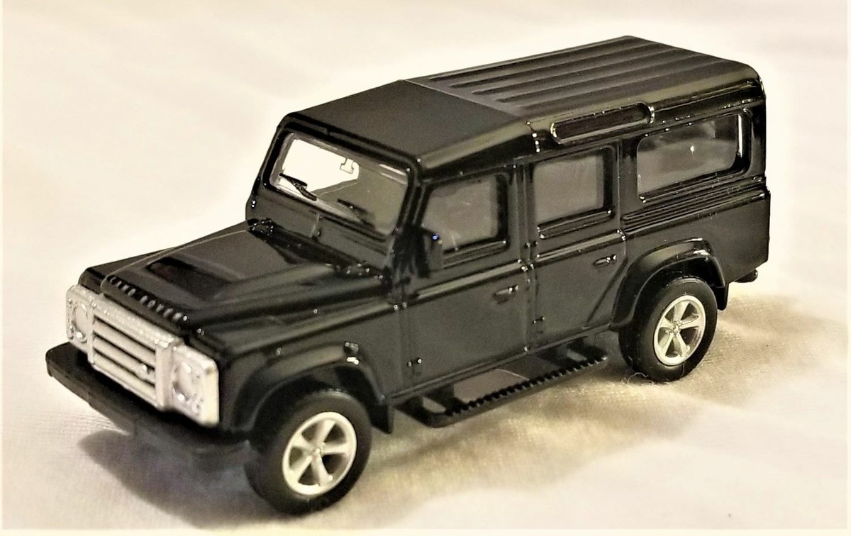 ミニカー STREET WARRIOR DEFENDER Tomb Raider Land Rover Defender Street Warrior. Good details