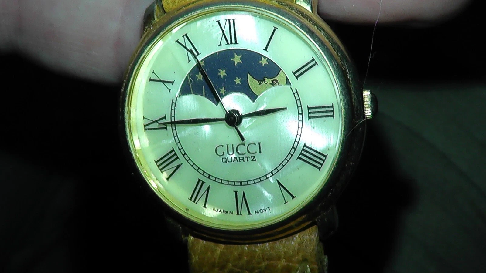 MONTRE BRACELET GUCCI QUARTZ VINTAGE PHASE DE LUNE MOUVEMENT JAPONAIS BRACELET EN CUIR MONTRE