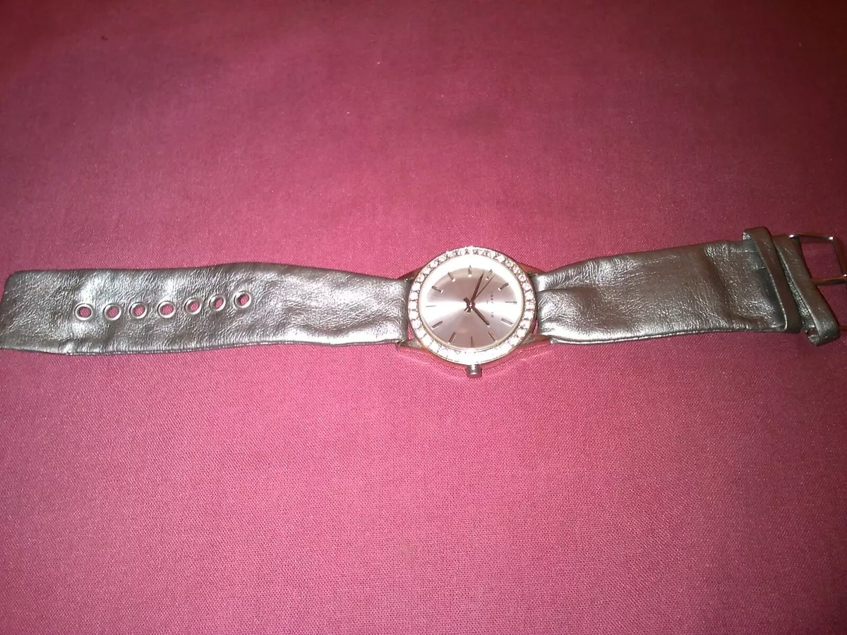 Identity London ladies watch. Silver Quartz wrist watch
