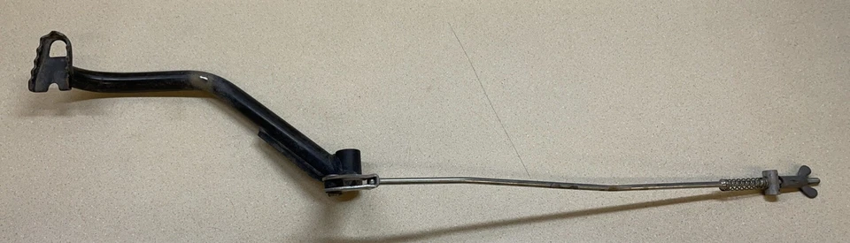 Pedal de freno trasero Yamaha Badger 80 1995 Foto 3 de 3