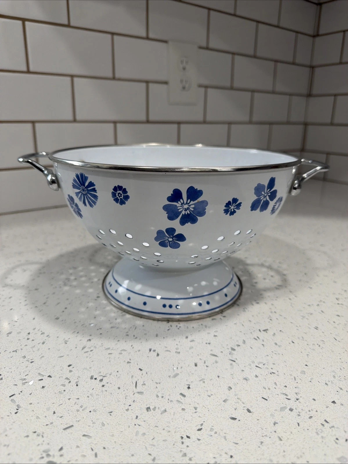 Villeroy & Boch White Blue Colander